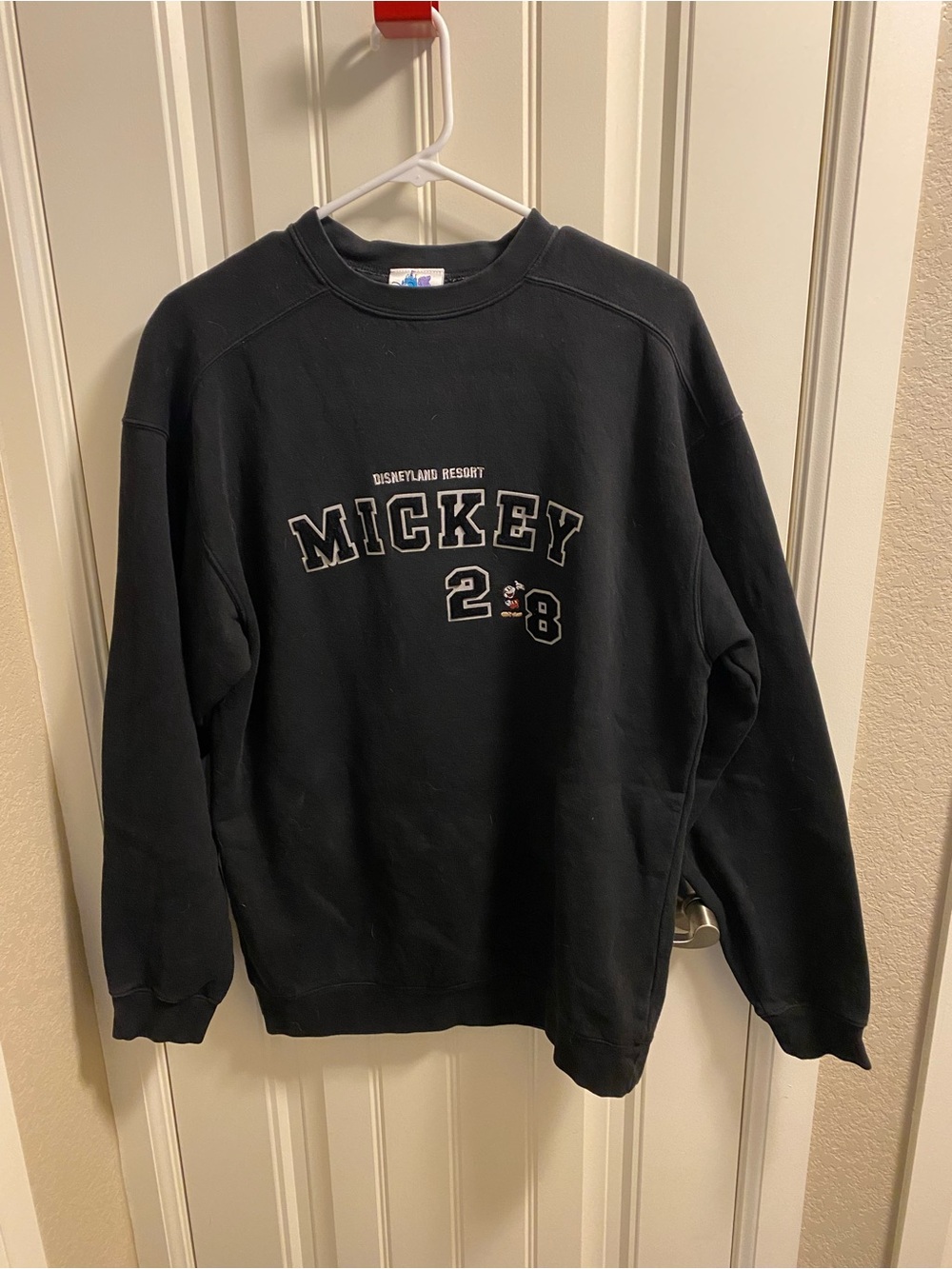 Disneyland Resort Vintage Sweatshirt M Adult Black Mickey Mouse Crewneck Pullo
